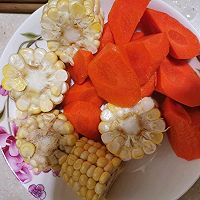 超简单玉米胡萝卜排骨汤的做法图解3