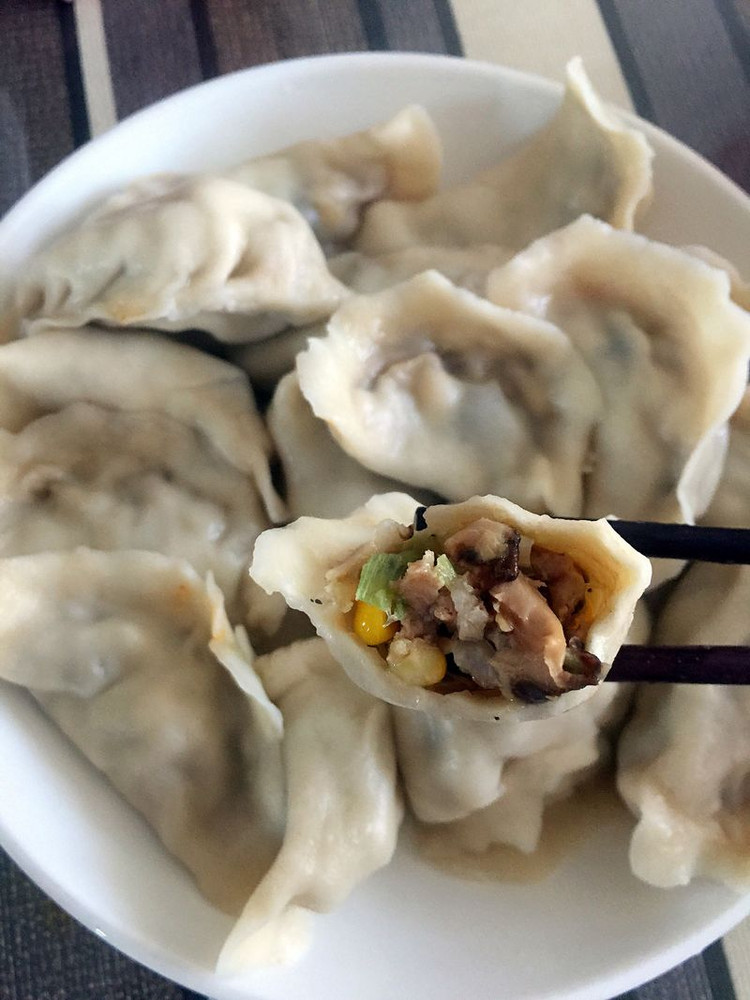 香菇玉米饺子的做法