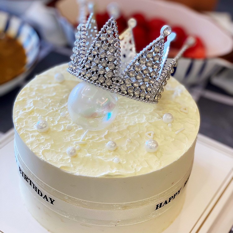 皇冠造型简约蛋糕的做法
