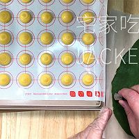 迷你酥皮泡芙，外壳又香又脆，奶油甜蜜，抹茶清香，值得一试。的做法图解15
