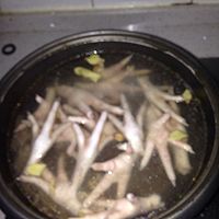鸡爪的做法图解2