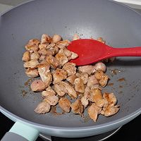 #厨房鲜香秘诀，太太乐松茸鲜，一餐一筷见鲜香#洋葱鸡腿肉的做法图解7