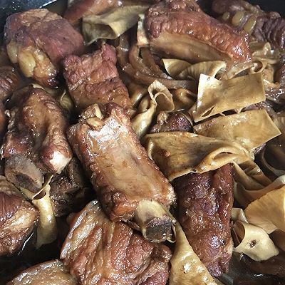 排骨五花肉的全家福