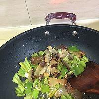 青椒炒腊肉的做法图解6