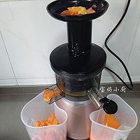 鲜橙胡萝卜汁的做法图解5