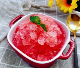 #夏日吃货嘉年华#吃不完的西瓜，赶快做成冰沙吧的做法