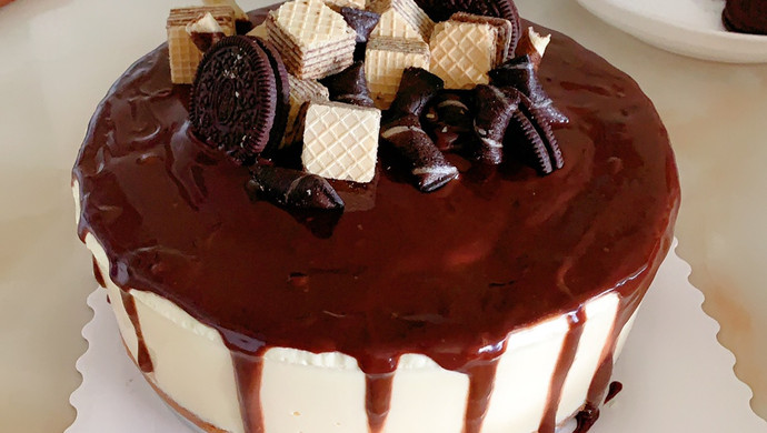 巧克力淋面酸奶慕斯蛋糕