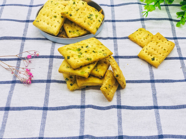 香葱苏打饼干的做法