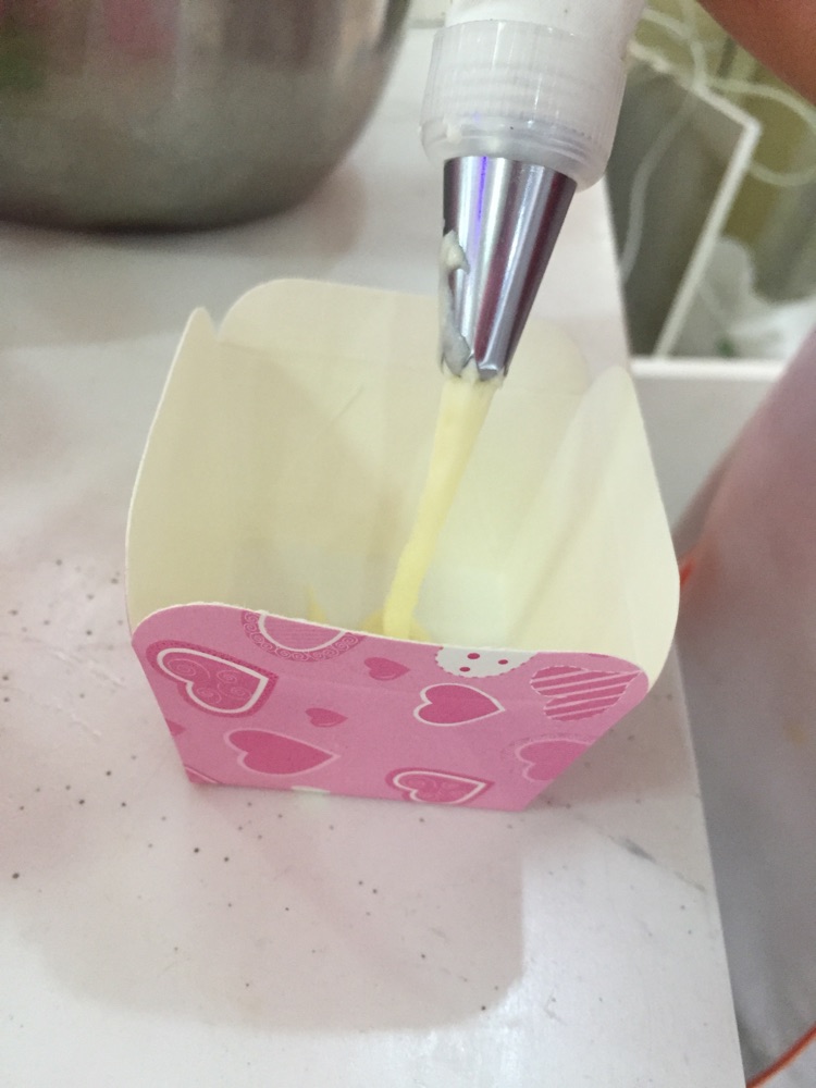 纸杯蛋糕的做法图解6