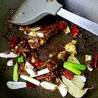 干锅香辣鸡翅的做法图解7
