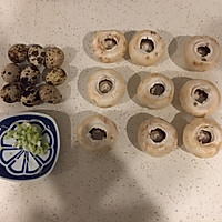 清蒸口蘑鹌鹑蛋的做法图解1