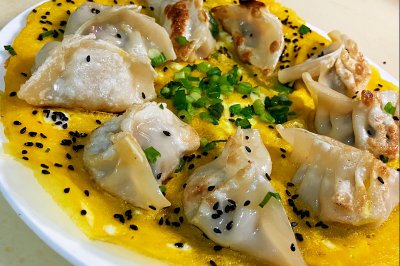 抱蛋煎饺