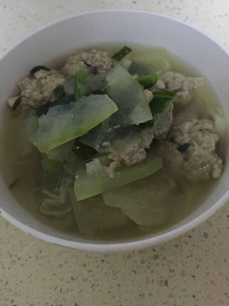 豆腐蔬菜肉丸