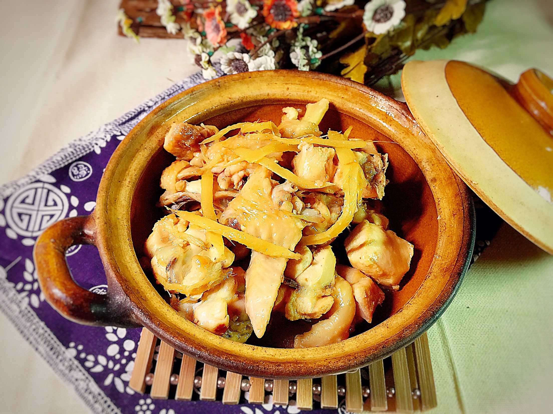 Jiujibao (stewed chicken with wine)