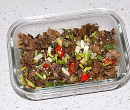 牛肉卷烩外婆菜的做法