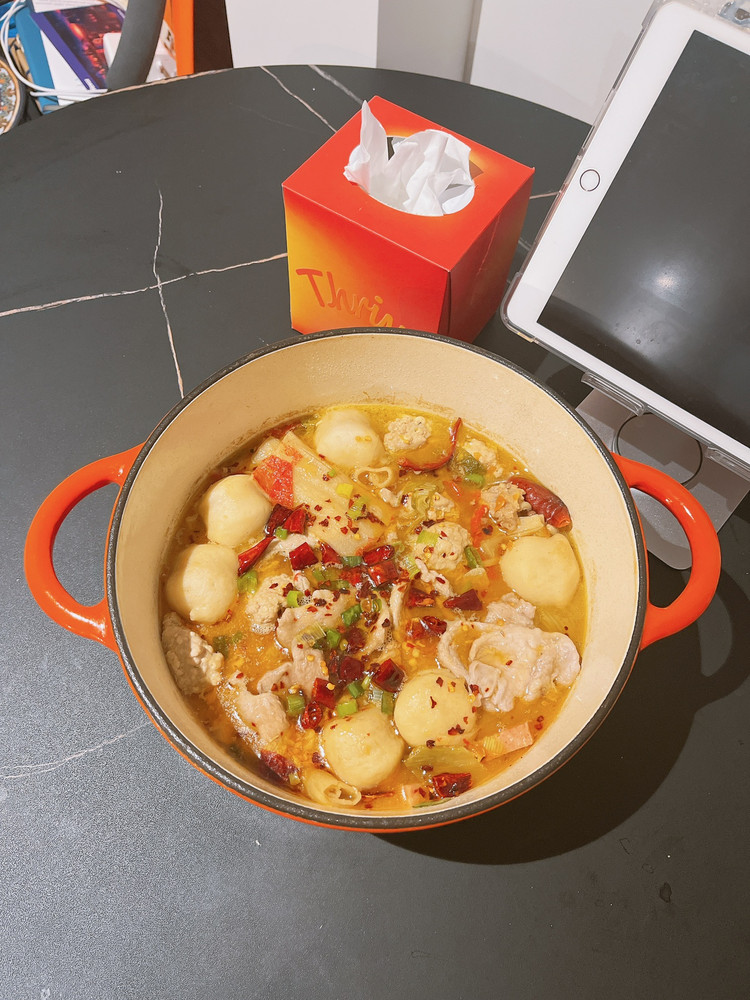 冬天的第一锅酸菜肉片汤‼️的做法