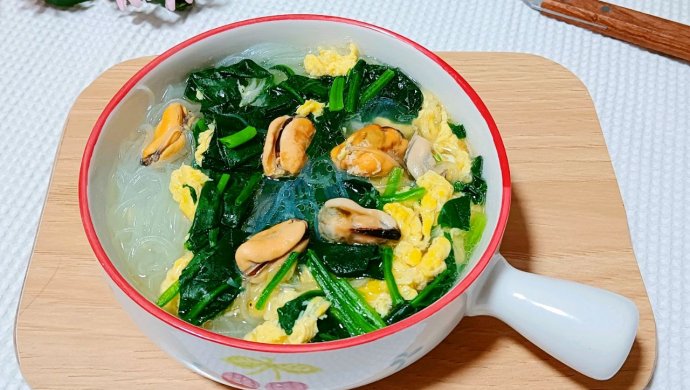 贻贝菠菜粉丝蛋花汤