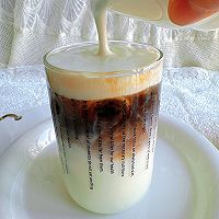 沉浸式咖啡｜酸奶油雪顶咖啡❗️#享时光浪漫 品爱意鲜醇#的做法图解7