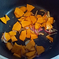 #洗手作羹汤#奶油南瓜浓汤——深秋的一款暖汤的做法图解4