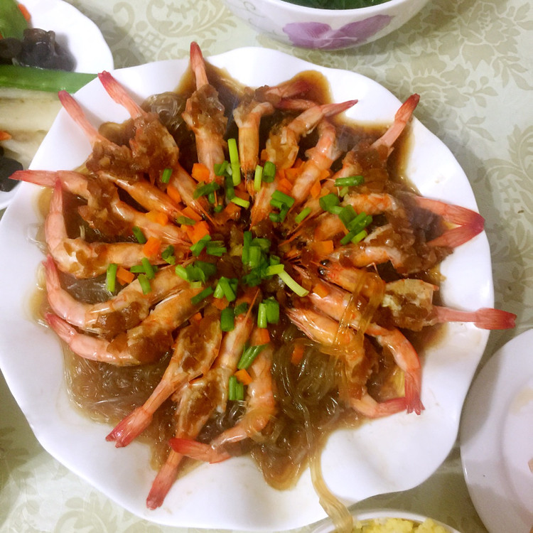蒜泥洋葱粉丝虾的做法