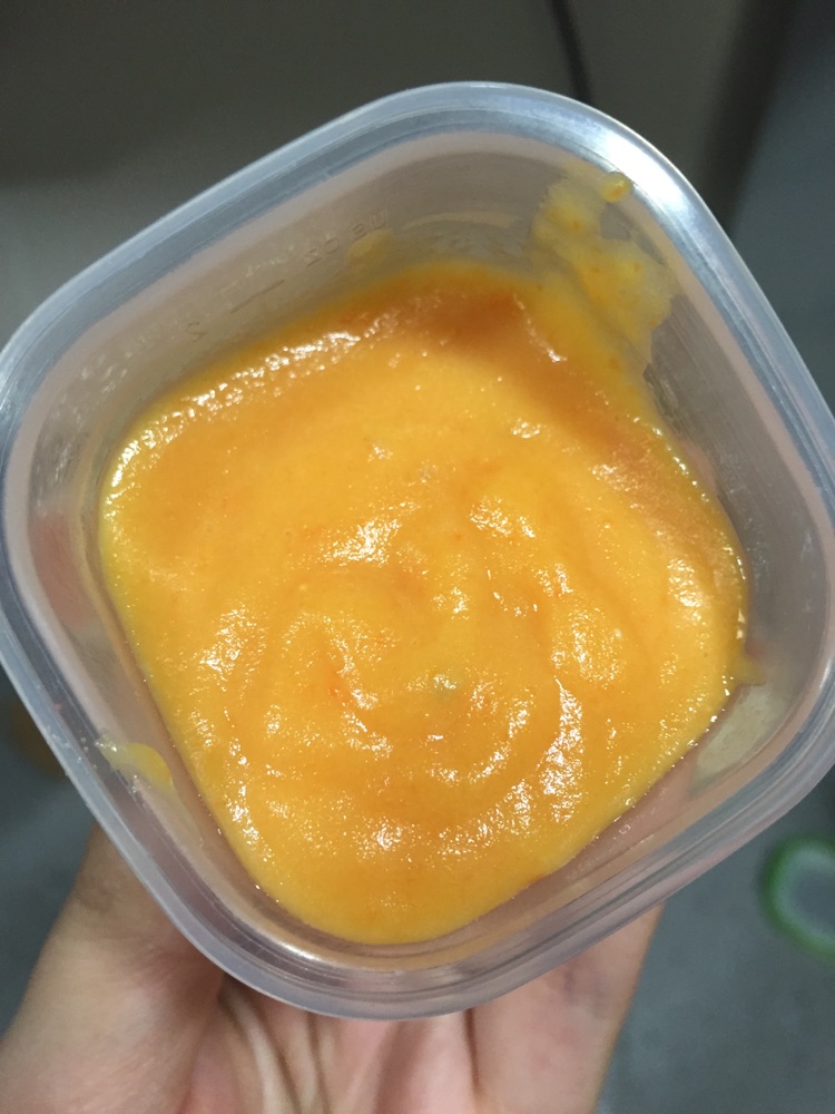 宝宝辅食之西红柿土豆胡萝卜泥的做法图解2