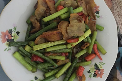 蒜苔炒腊肉