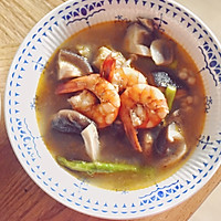 鲜虾芦笋烤蘑菇配汤的做法图解2