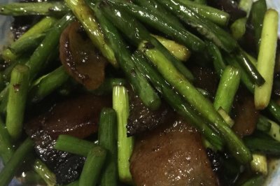 蒜苔炒腊肉