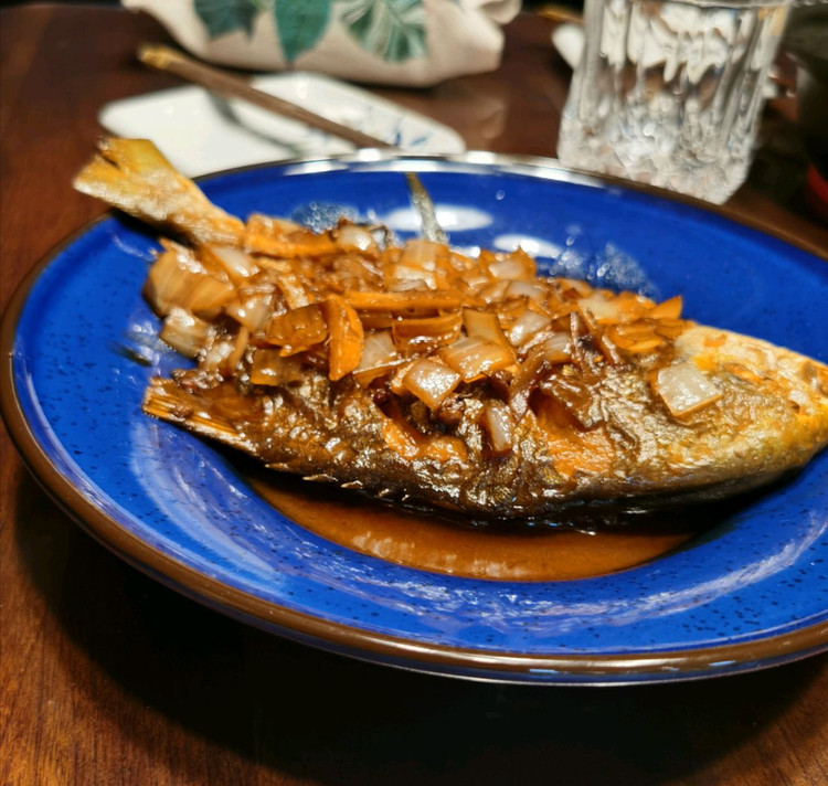 营养美味的干烧金鲳鱼的做法