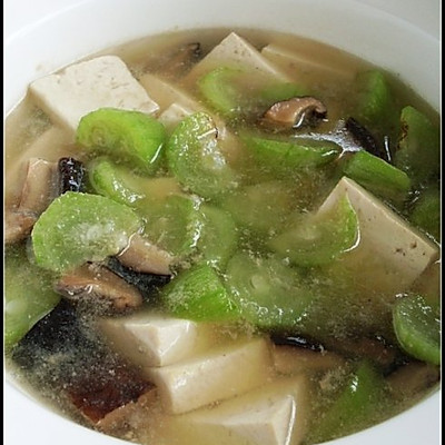 丝瓜豆腐汤