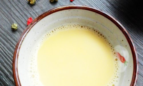 菊花枸杞豆浆的做法