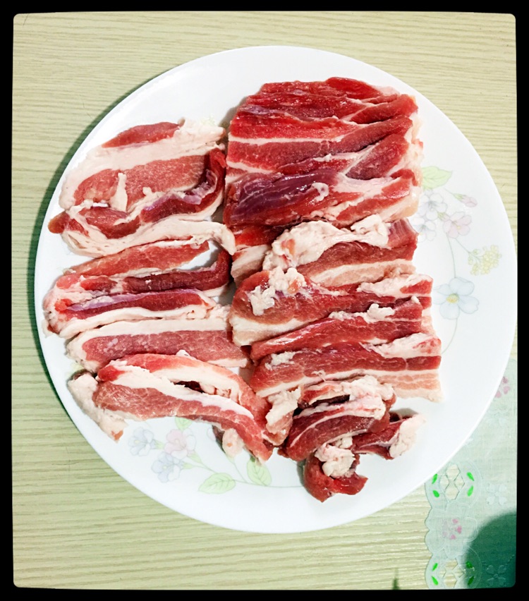 冬天就要吃肉肉 韩国烤五花肉的做法图解3