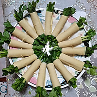 东北硬菜干豆腐卷小葱香菜的做法图解3