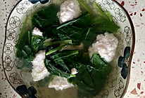 珍珠翡翠鱼丸汤的做法