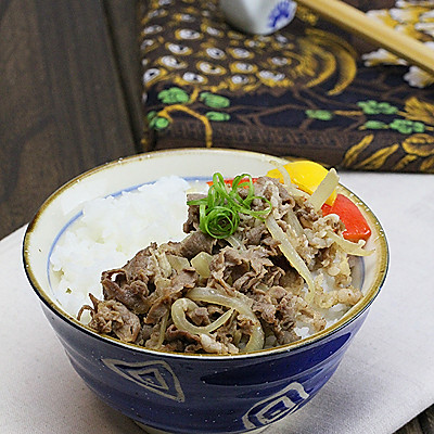 肥牛浇饭