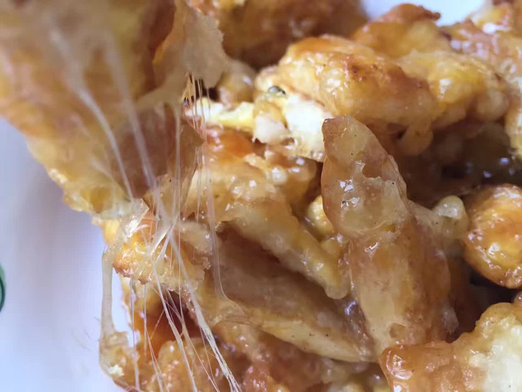 拔丝鸡蛋的做法