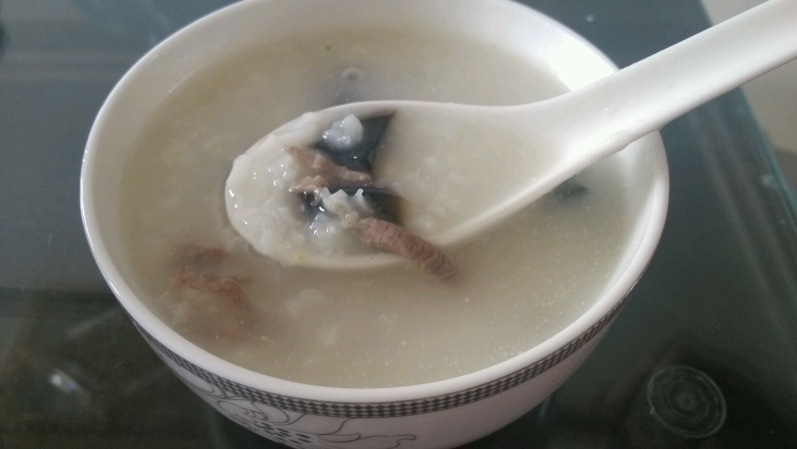 Congee with preserved egg and lean meat