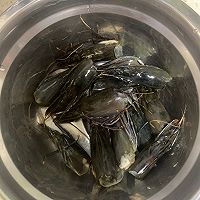 #食在幸福年 总有新花样#鲜甜可口  虾头白贝煨萝卜丝的做法图解1