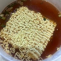 用潘玮柏的方法煮方便面（辛拉面）的做法图解3
