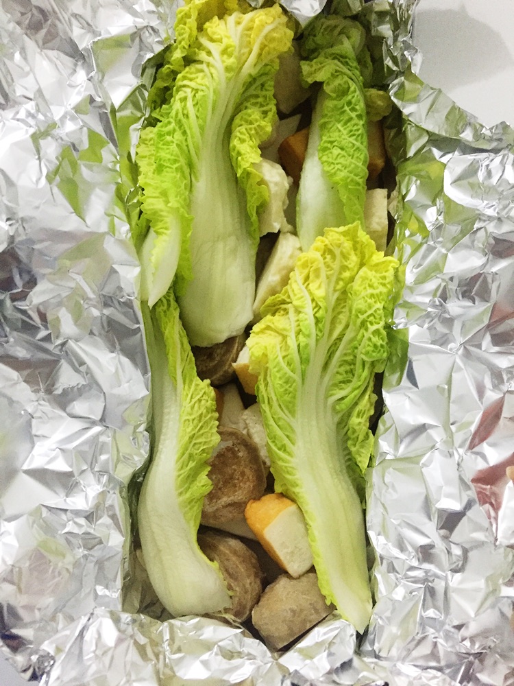 如何把烧烤店小吃搬回家---锡纸蒜蓉烤鱼丸的做法图解3