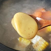 玉米排骨汤的做法图解6