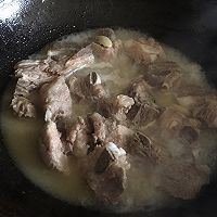 香咸炒排骨的做法图解6
