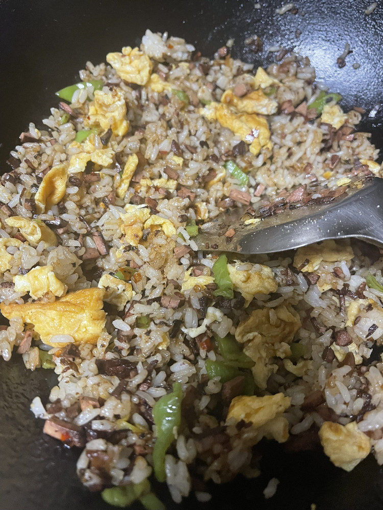 羊肝外婆菜蛋炒饭的做法
