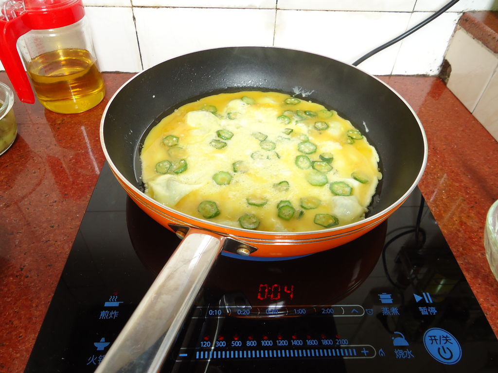 秋葵煎蛋怎么做_秋葵煎蛋的做法_林水水_豆果美食