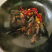 老滕私房菜之爆炒海虹的做法图解3