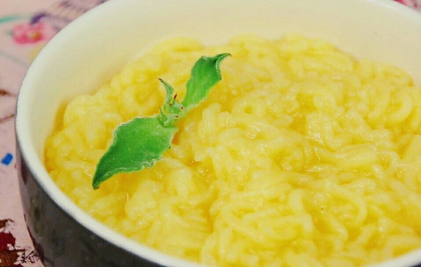 玉米米线 宝宝辅食，大米粉+藕粉