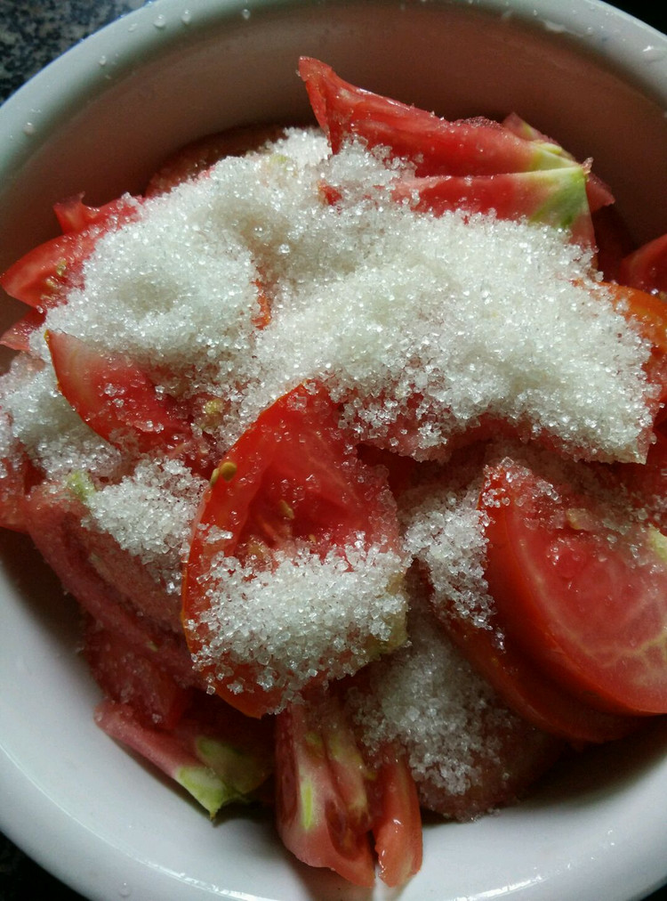 白糖西红柿的做法