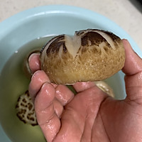 荟万珍冬花菇猪肉馅饺子，闻着味儿都香的做法图解2
