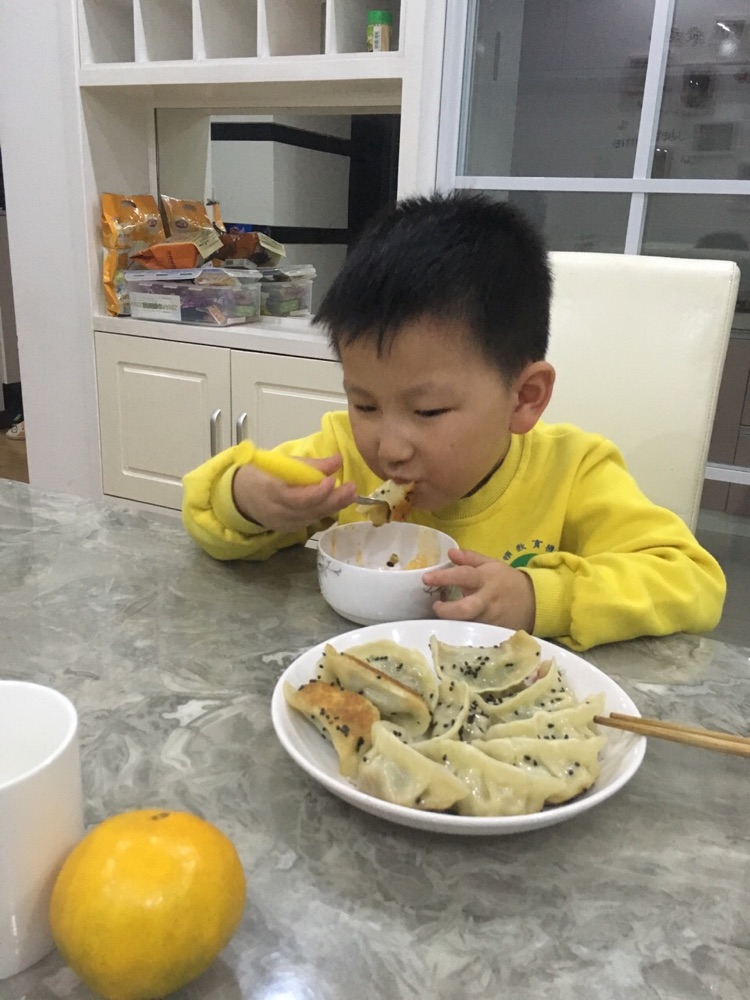 煎饺的做法图解4