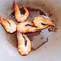 #少盐饮食 轻松生活#鲜掉眉毛的鲜虾丝瓜汤的做法图解5